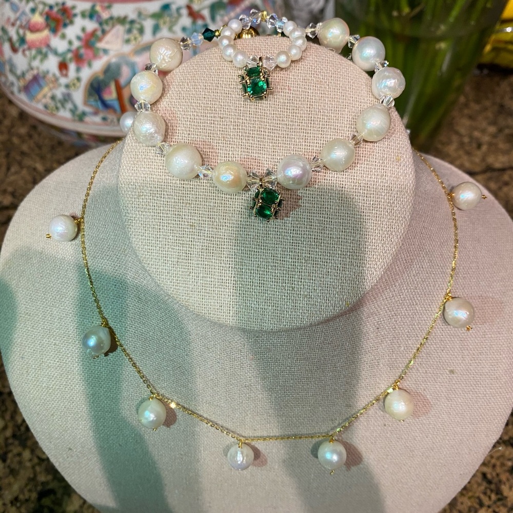 set of 3 natural baroque pearls